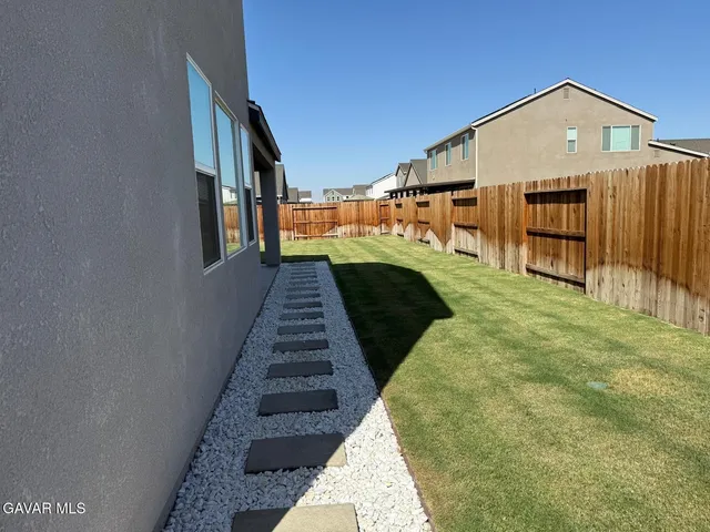 $3,100 | 7400 Carambola Place, Bakersfield, CA 93313