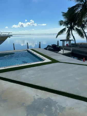 $2,800,000 | 1553 Sunrise Drive, Big Pine Key, FL 33043