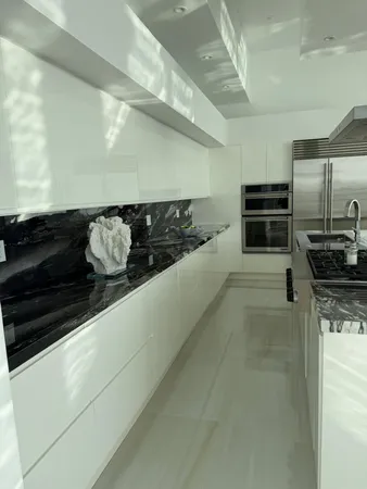 $2,800,000 | 1553 Sunrise Drive, Big Pine Key, FL 33043