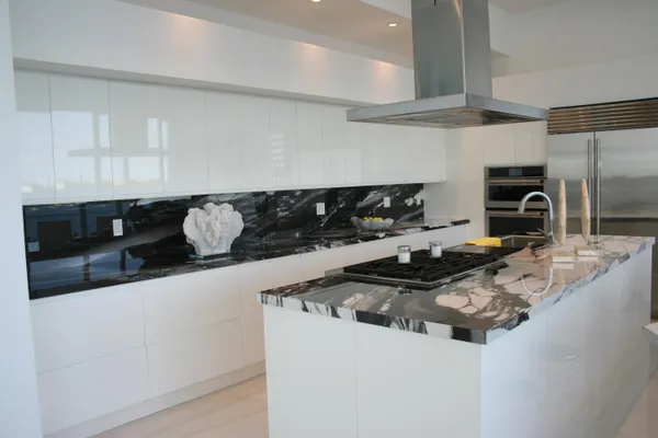 $2,800,000 | 1553 Sunrise Drive, Big Pine Key, FL 33043