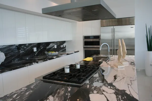 $2,800,000 | 1553 Sunrise Drive, Big Pine Key, FL 33043