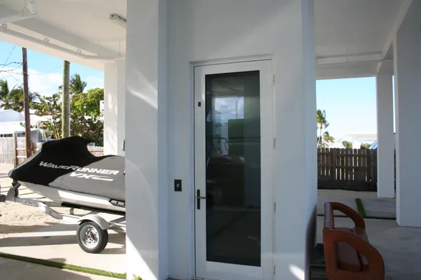 $2,800,000 | 1553 Sunrise Drive, Big Pine Key, FL 33043