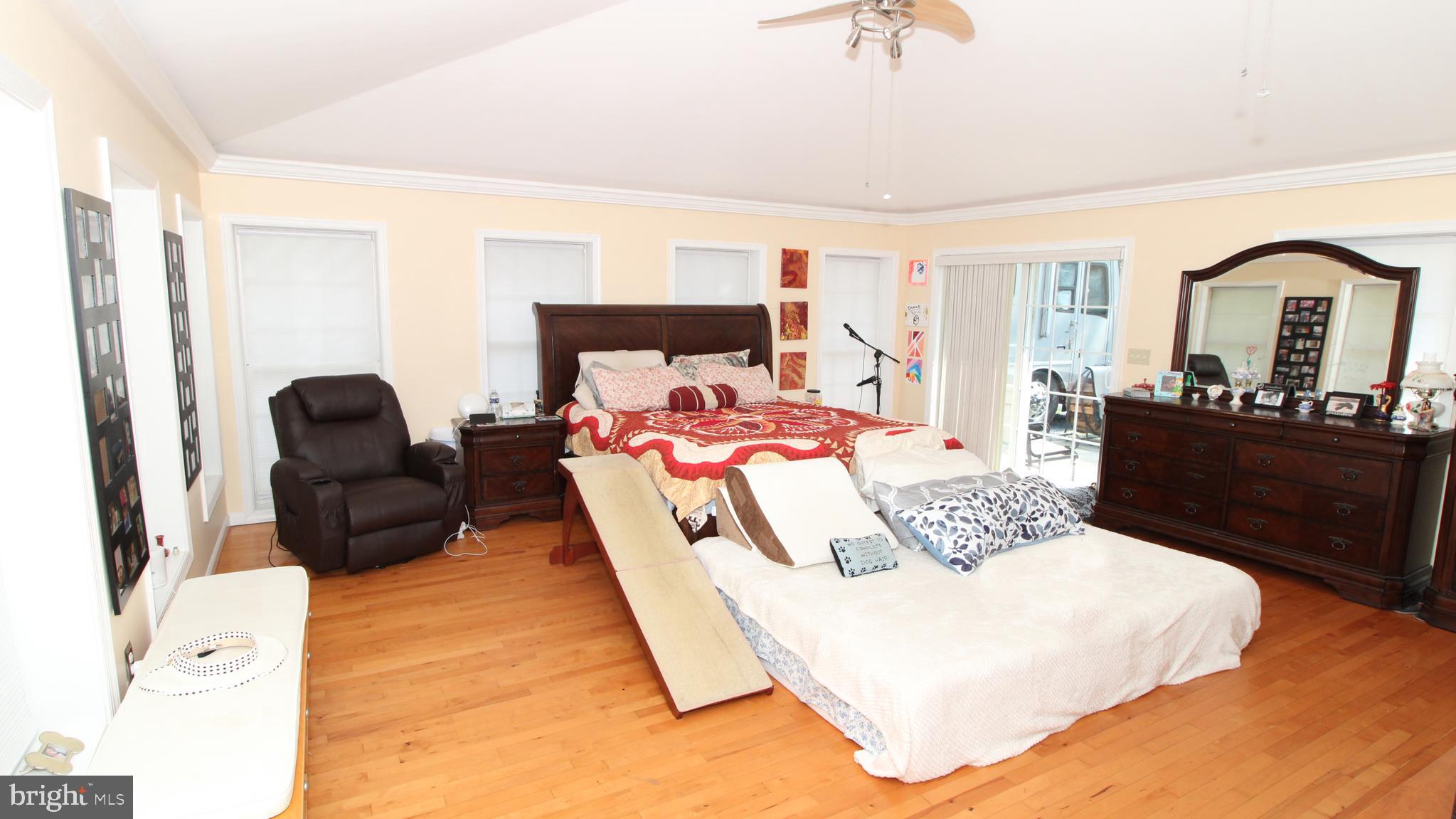 10617 Powell Road Thurmont, MD 21788 - Photo 12 of 32 Master Bedroom