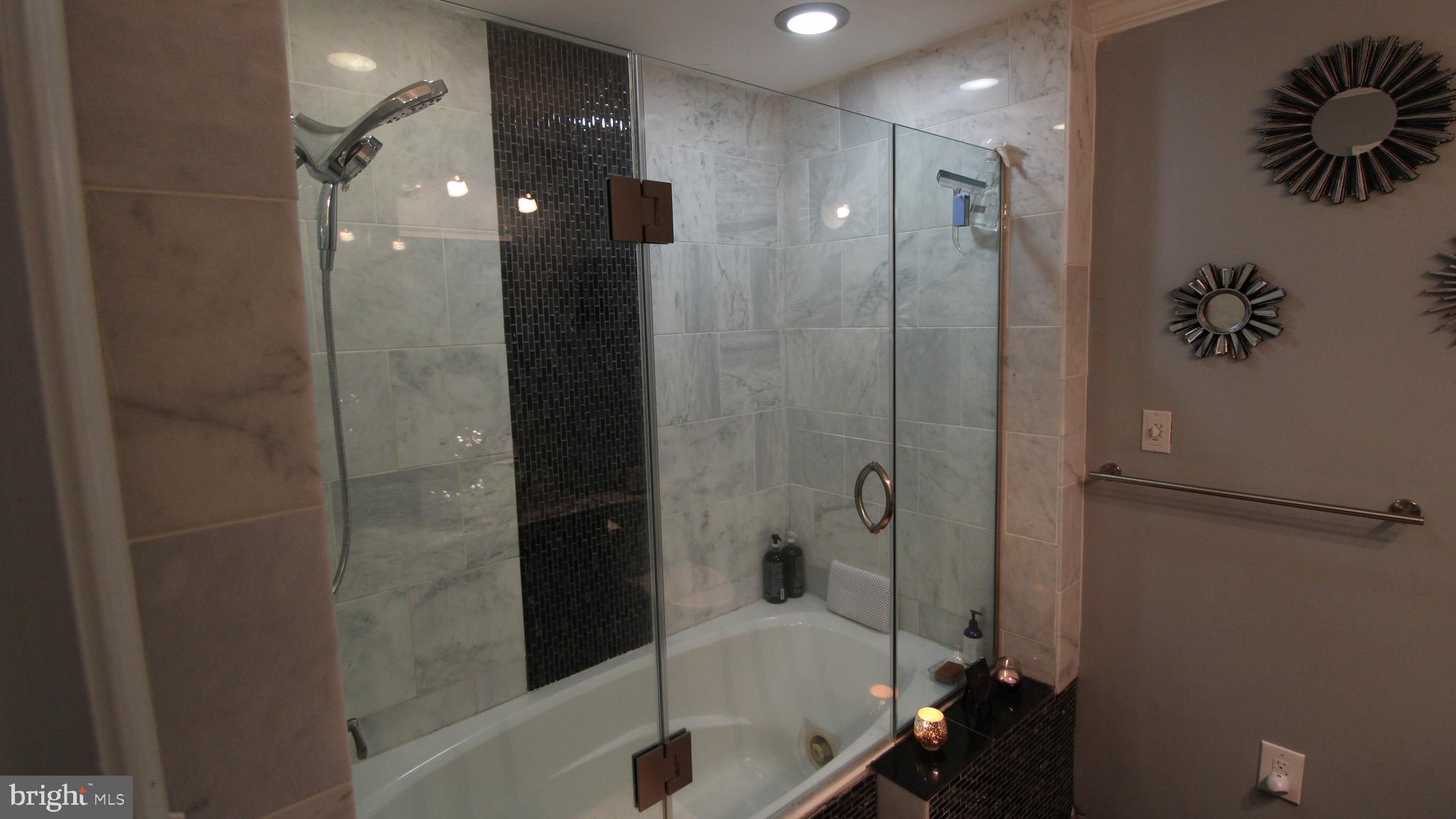 10617 Powell Road Thurmont, MD 21788 - Photo 19 of 32 Hall Bathroom