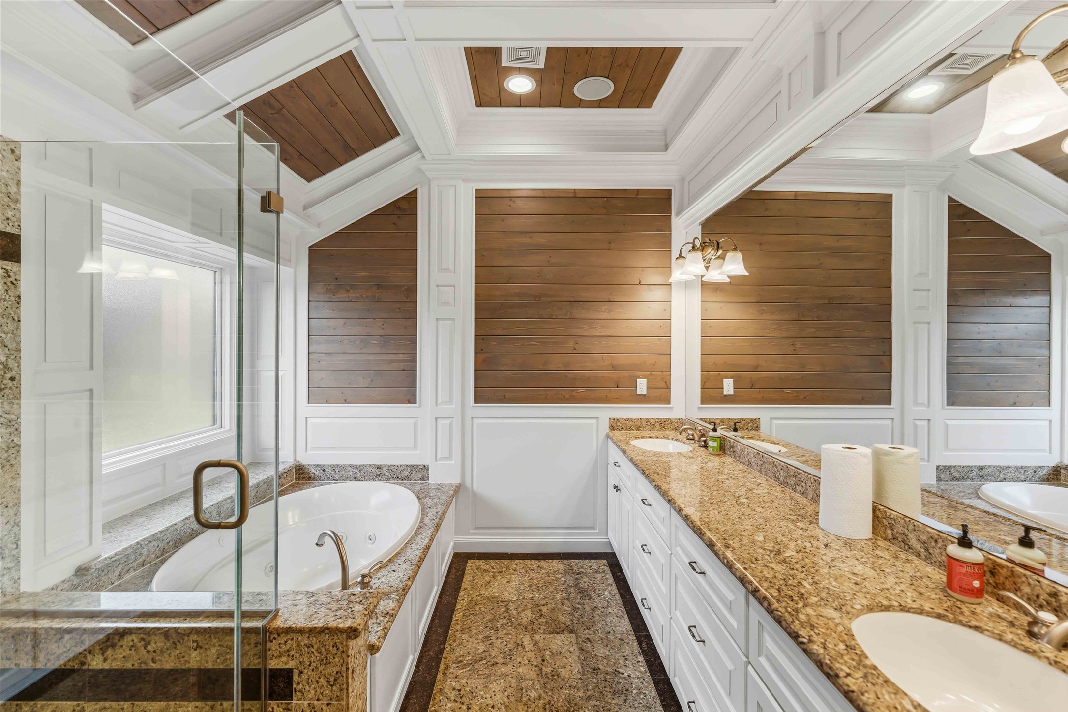 4031 Fernwood Drive Houston, TX 77021 - Photo 17 of 34 a bathroom with a granite countertop tub sink and mirror