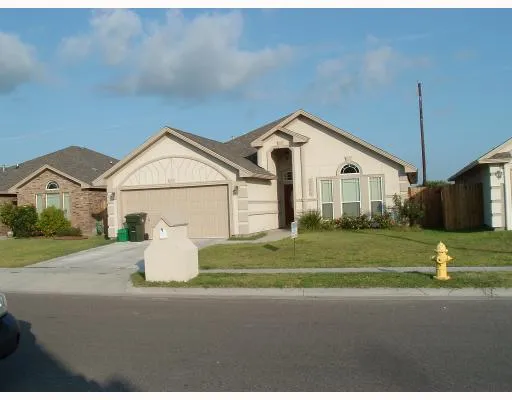 a house view with a outdoor space