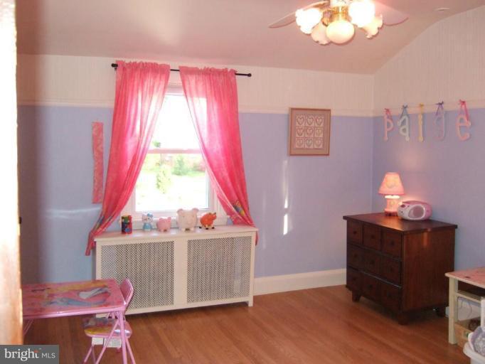 34 Edmondson Ridge Road Catonsville, MD 21228 - Photo 5 of 19 Bedroom #2