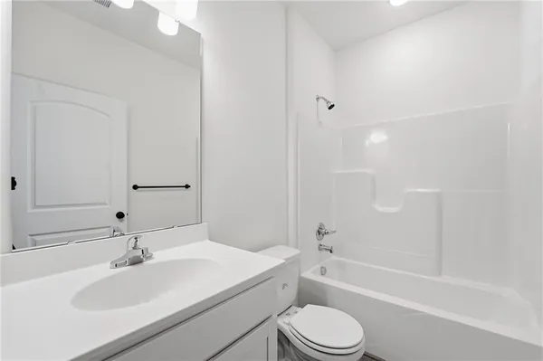 $359,820 | 12427 South Aspen Lane, Lee's Summit, MO 64086