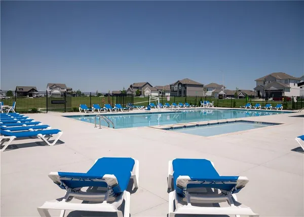 $359,820 | 12427 South Aspen Lane, Lee's Summit, MO 64086