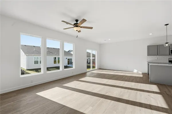 $359,820 | 12427 South Aspen Lane, Lee's Summit, MO 64086