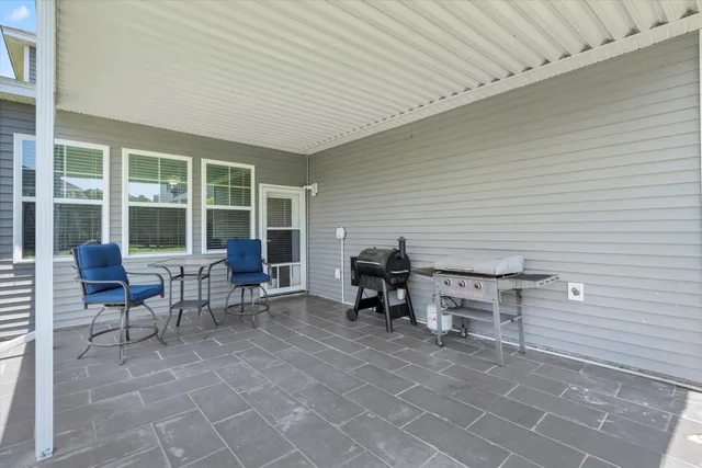 $400,000 | 536 Man O War Lane, Moncks Corner, SC 29461