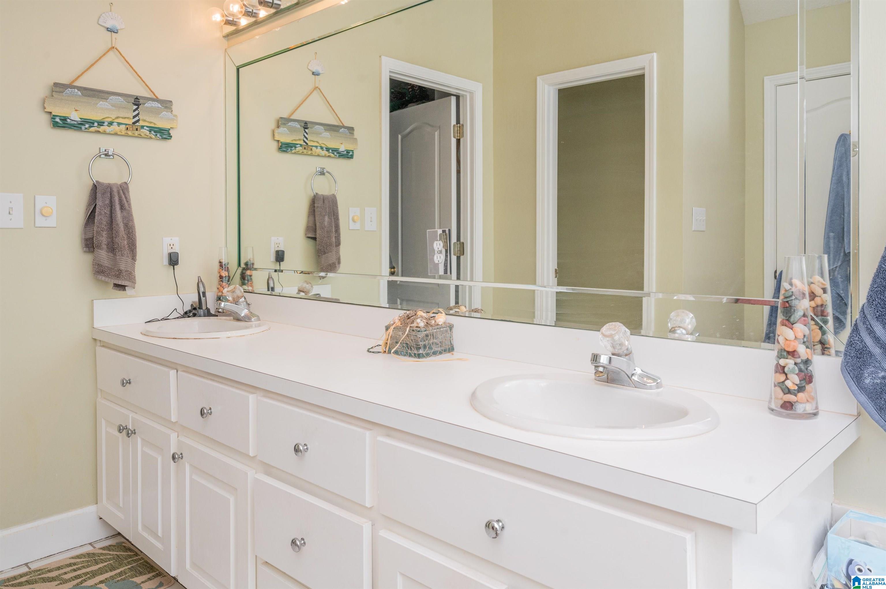 108 Longfeather Circle Alabaster, AL 35007 - Photo 33 of 50 Gallery Image 33