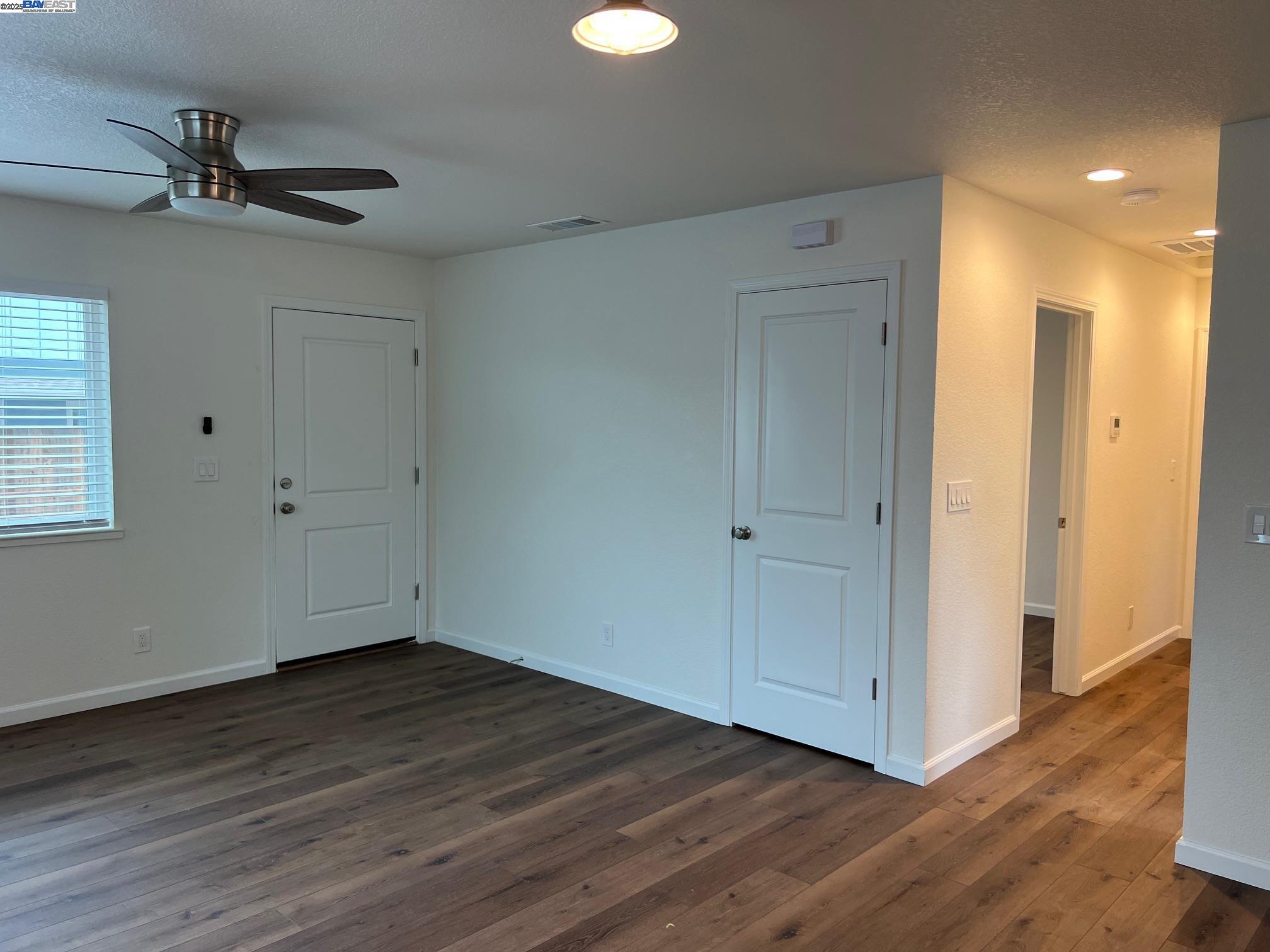 1637 Pine Street Livermore, CA 94551 - Photo 7 of 24