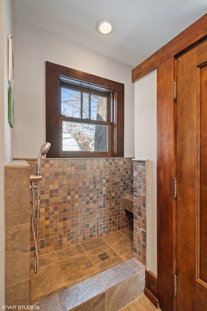 412 Central Avenue Wilmette, IL 60091 - Photo 24 of 69