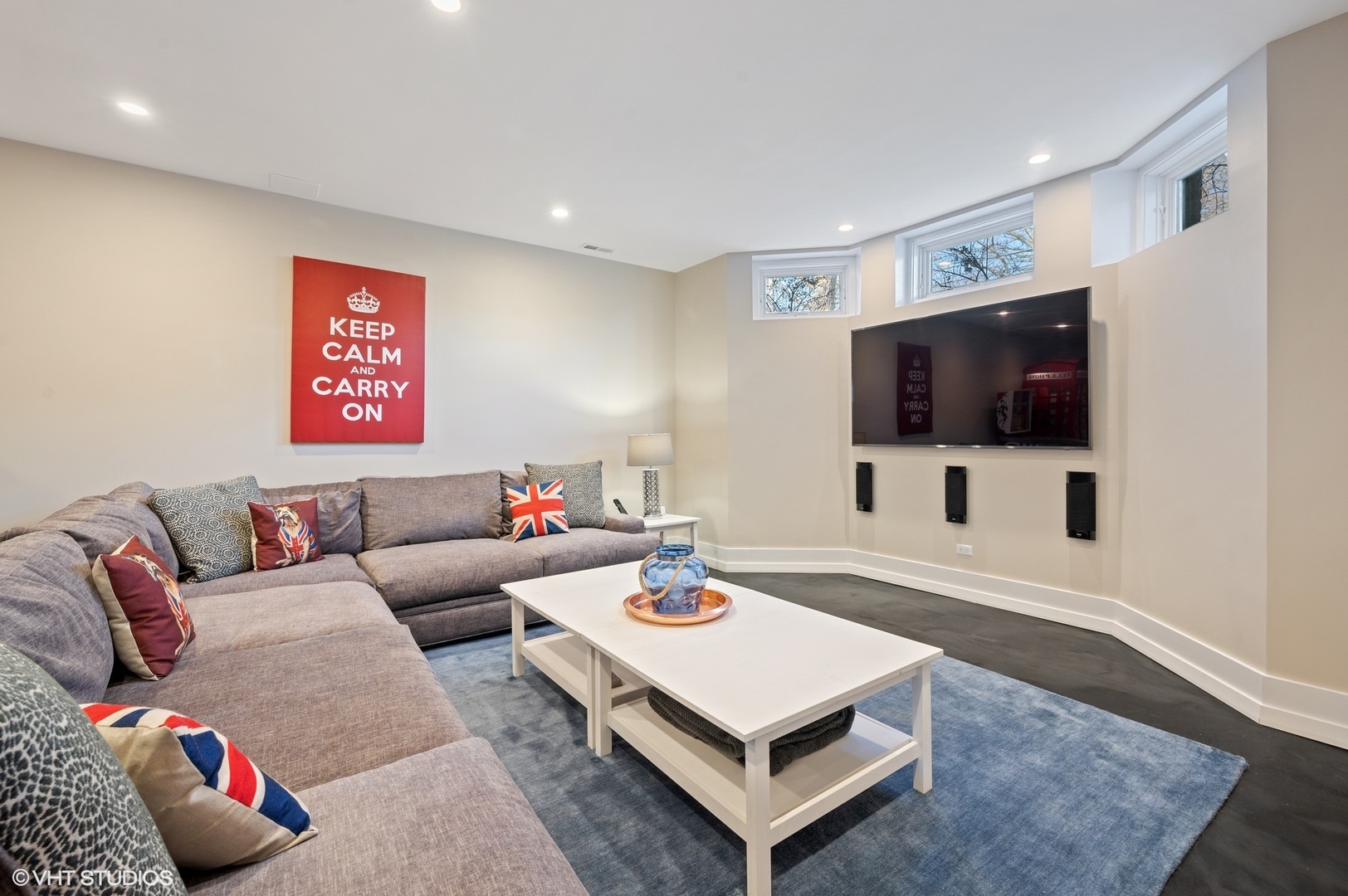 412 Central Avenue Wilmette, IL 60091 - Photo 53 of 69 a living room with furniture and a flat screen tv