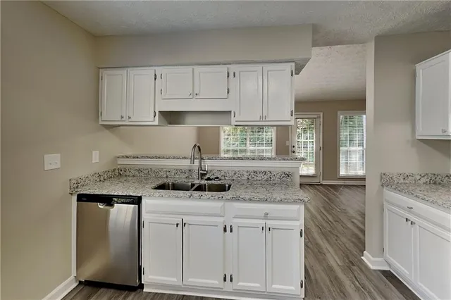 $1,950 | 121 Clarion Road, Lawrenceville, GA 30043