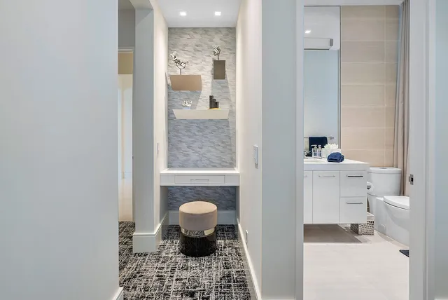 $18,500,000 | 290 South Maya Palm Drive, Boca Raton, FL 33432