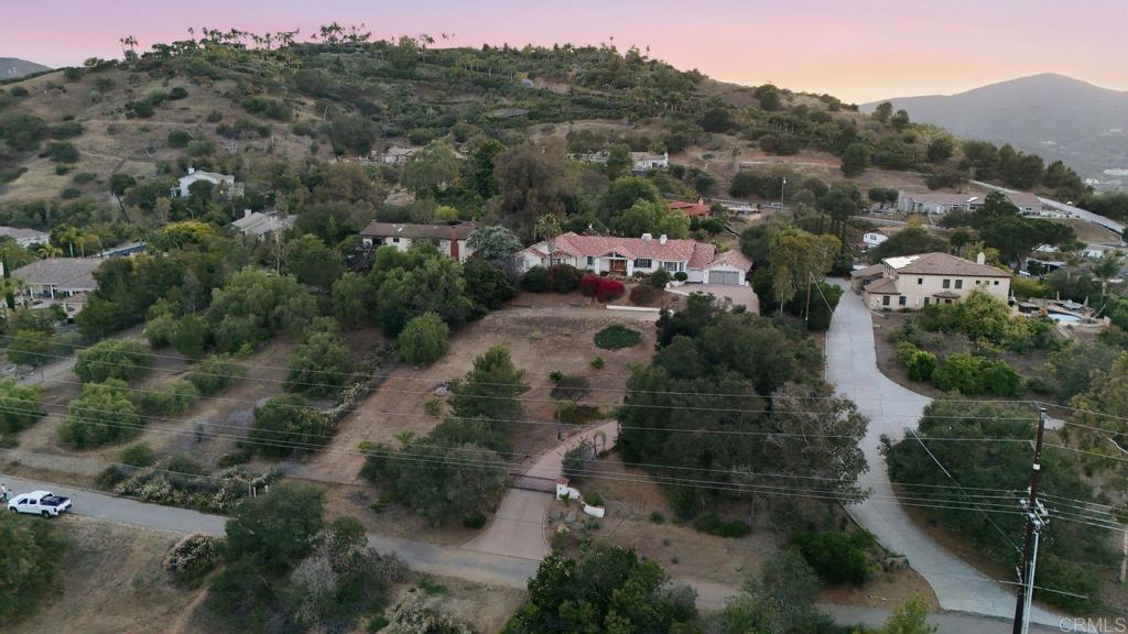 2205 Johnston Road Escondido, CA 92029 - Photo 3 of 9