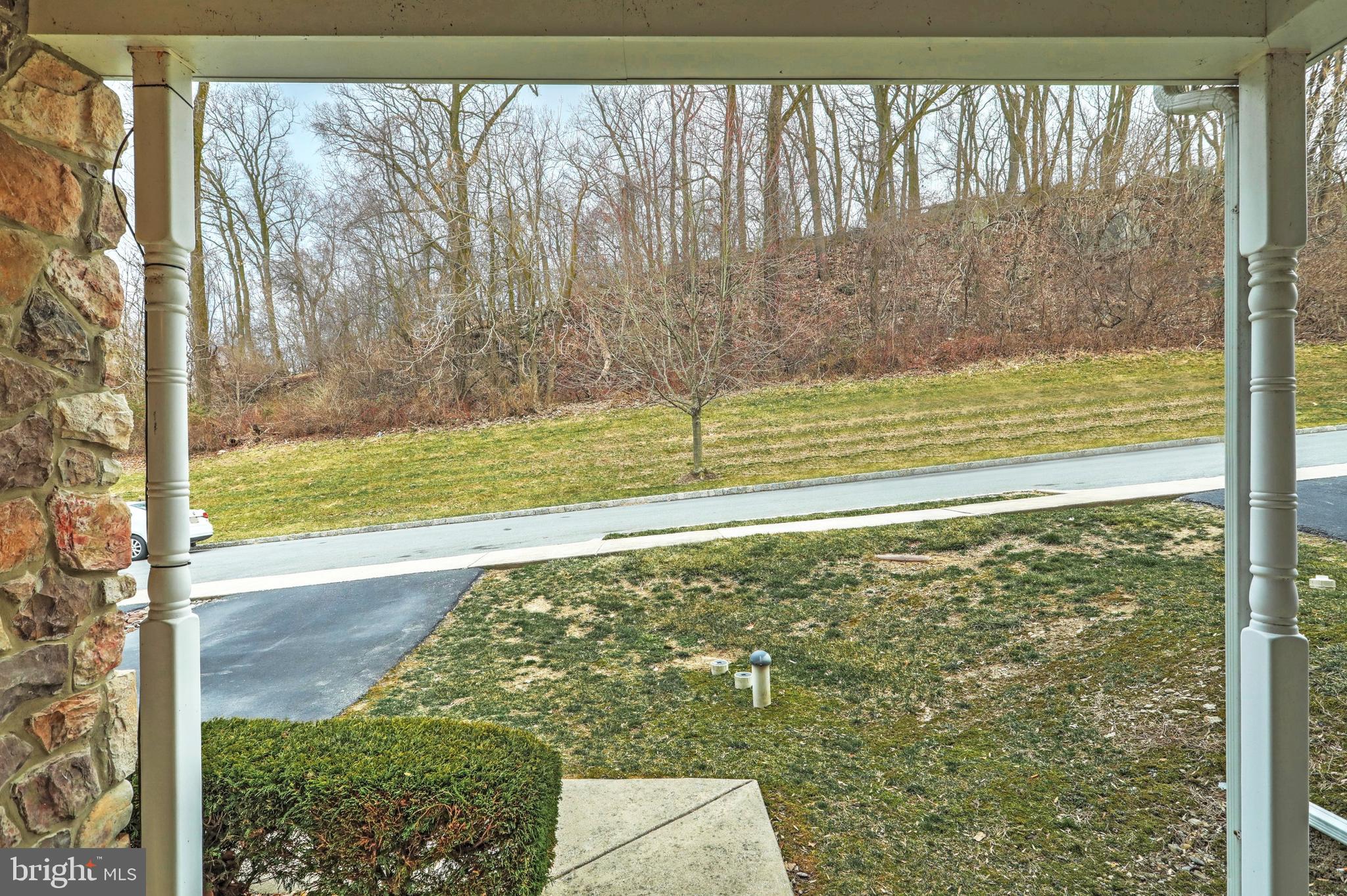462 Marion Road York, PA 17406 - Photo 3 of 27 Gallery Image 3