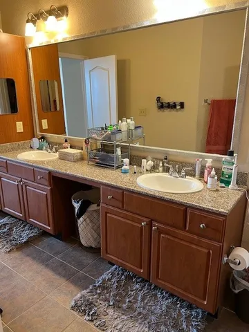 $250,000 | 1711 Old Spanish Trail, Unit 313, Houston, TX 77054