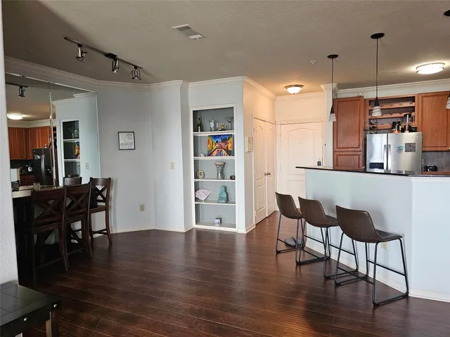 $250,000 | 1711 Old Spanish Trail, Unit 313, Houston, TX 77054