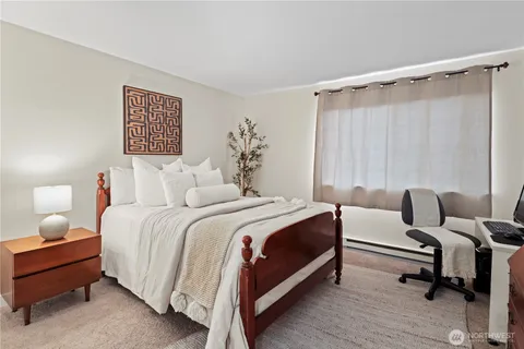 $329,950 | 16817 Larch Way, Unit E103, Lynnwood, WA 98037