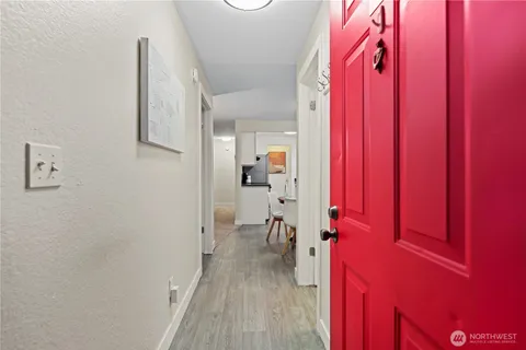 $329,950 | 16817 Larch Way, Unit E103, Lynnwood, WA 98037