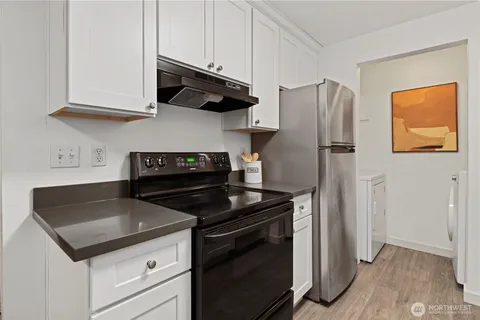 $329,950 | 16817 Larch Way, Unit E103, Lynnwood, WA 98037