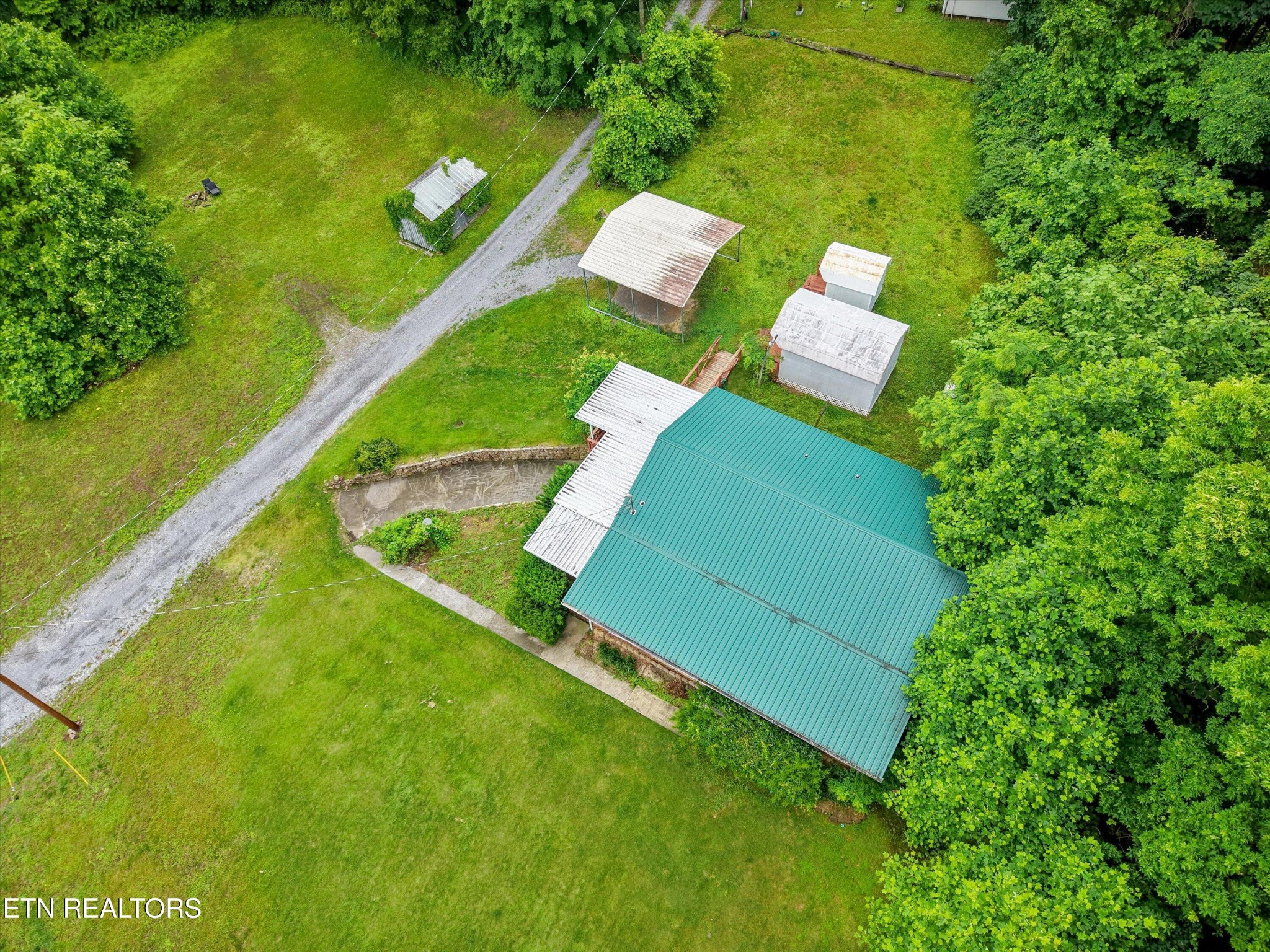 757 Blowing Cave Road Sevierville, TN 37876 - Photo 33 of 38 Gallery Image 33