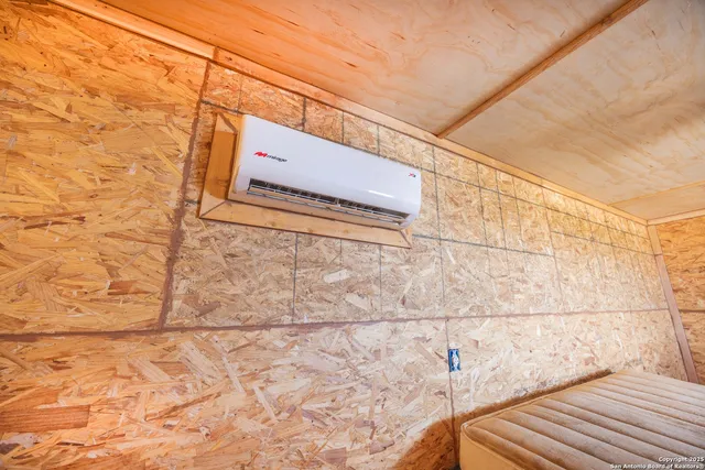 a view of a back yard of the house