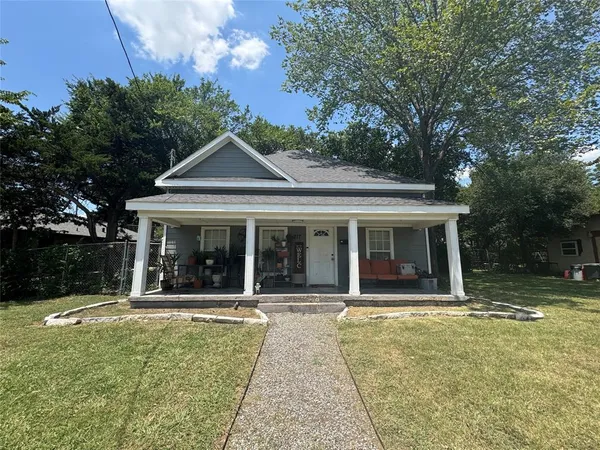 $160,000 | 217 East Kimbrough Street, Mesquite, TX 75149