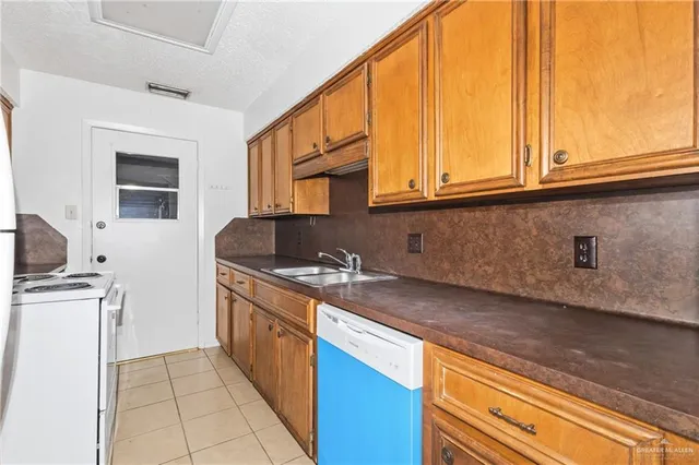 $950 | 303 Forest Hills, Unit 17, Weslaco, TX 78596