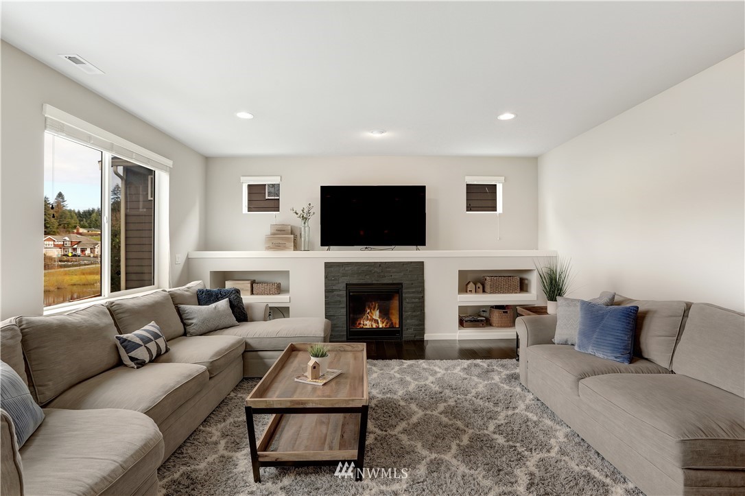 5608 Northeast 9th Street Renton, WA 98059 - Photo 15 of 40