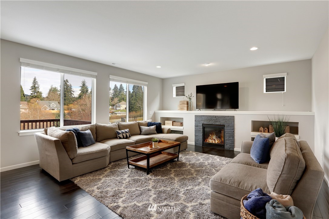 5608 Northeast 9th Street Renton, WA 98059 - Photo 16 of 40