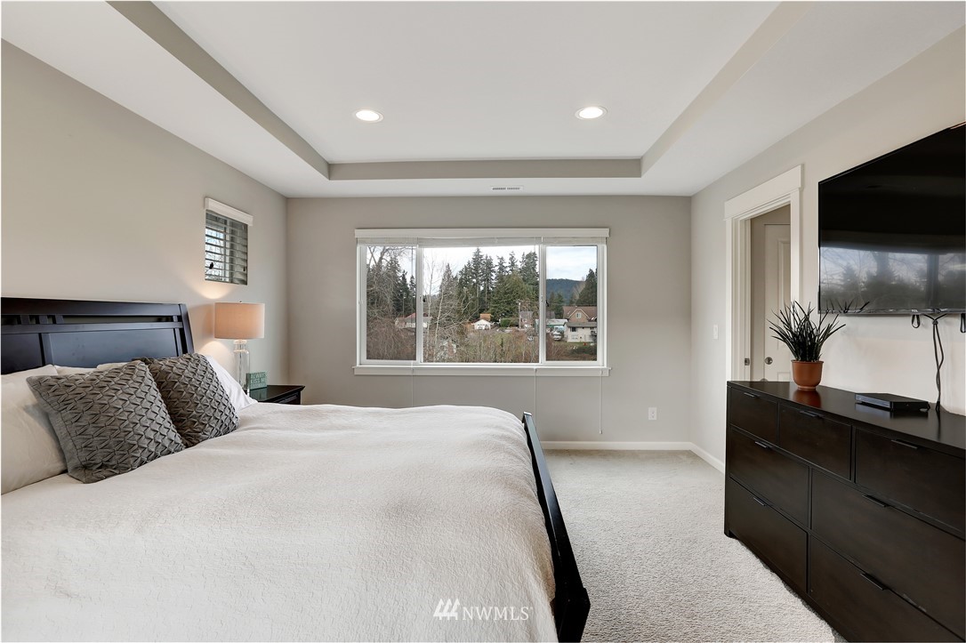 5608 Northeast 9th Street Renton, WA 98059 - Photo 21 of 40