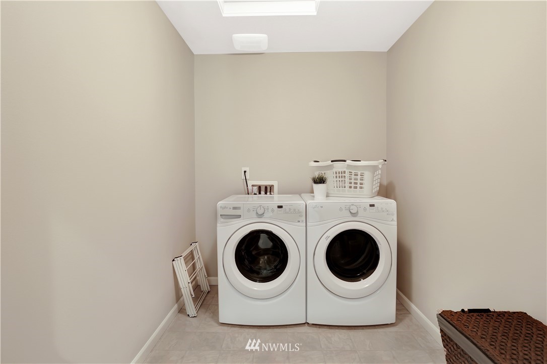 5608 Northeast 9th Street Renton, WA 98059 - Photo 29 of 40