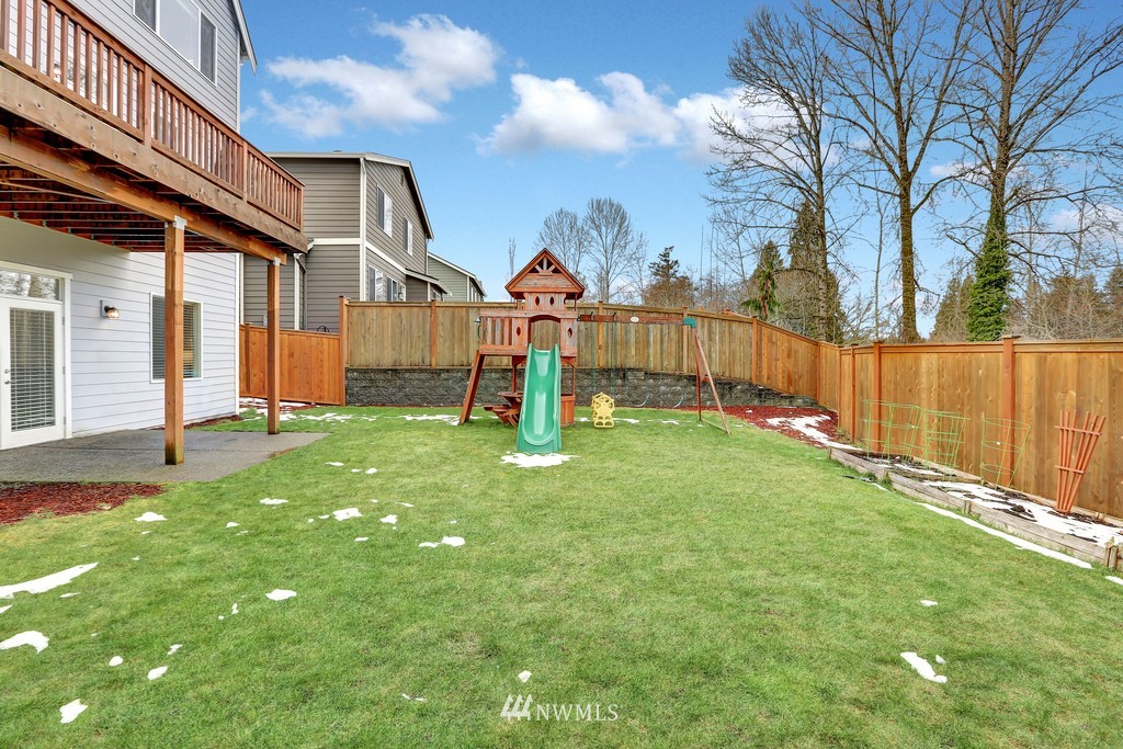 5608 Northeast 9th Street Renton, WA 98059 - Photo 36 of 40