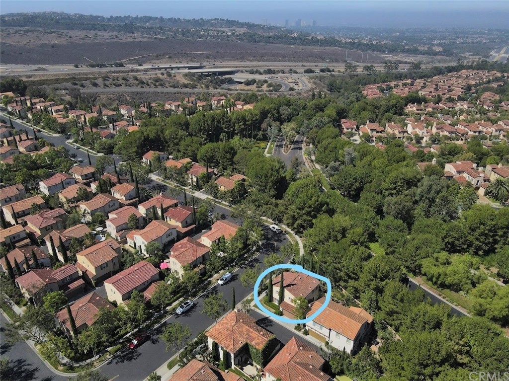 53 Bellwind Irvine, CA 92603 - Photo 4 of 32