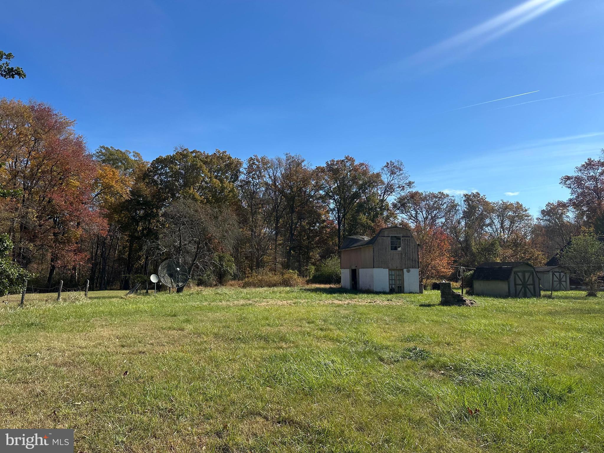 16122 Thoroughfare Road Haymarket, VA 20169 - Photo 11 of 34 a view of a field with trees in the background
