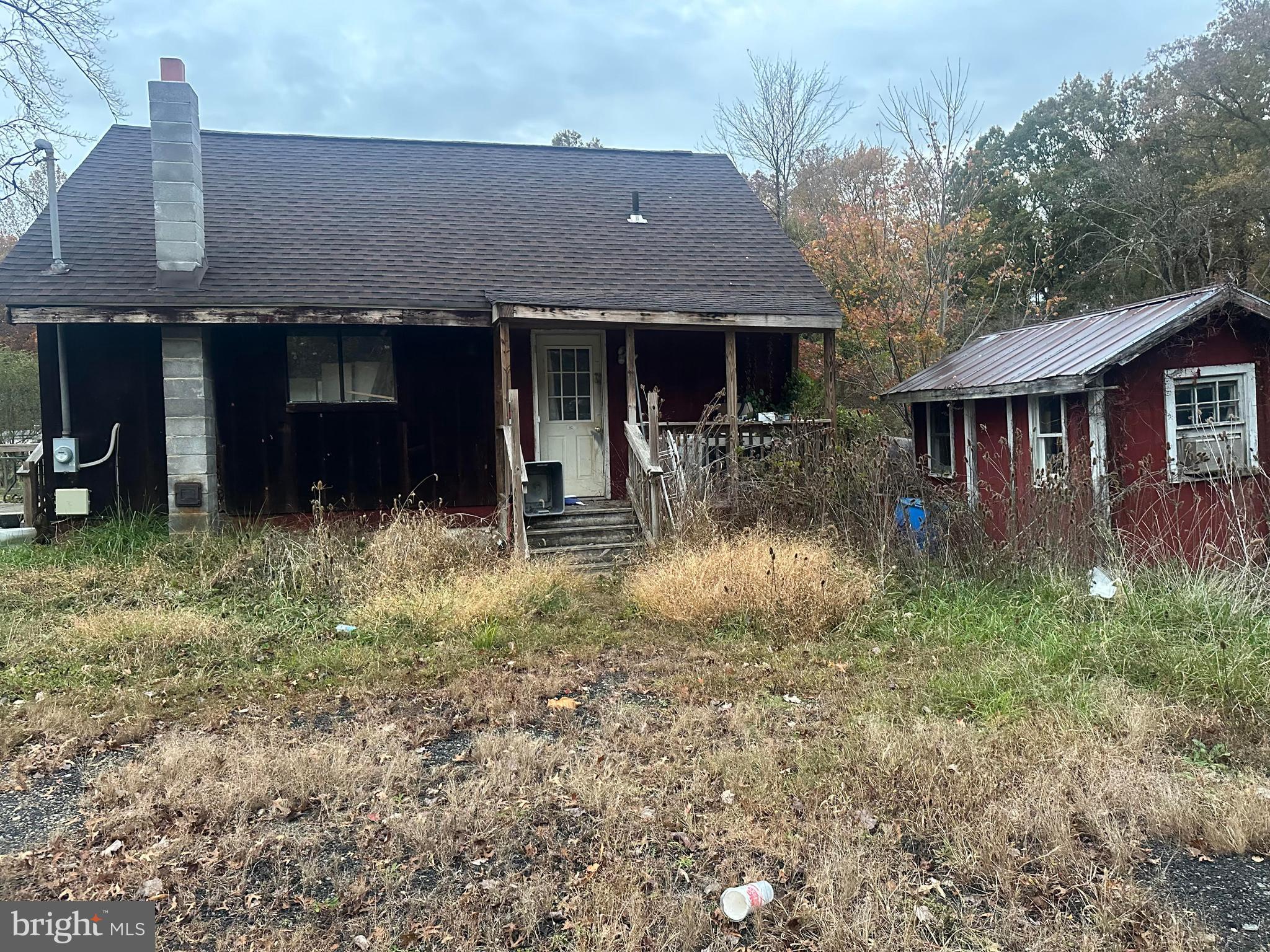 16122 Thoroughfare Road Haymarket, VA 20169 - Photo 28 of 34 a view of house with yard and sitting area