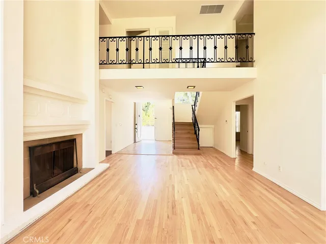 $5,995 | 3424 Lambeth Street, Los Feliz, CA 90027