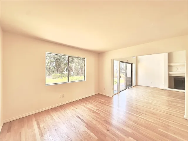 $5,995 | 3424 Lambeth Street, Los Feliz, CA 90027