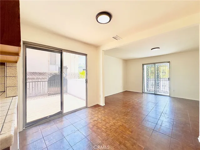 $5,995 | 3424 Lambeth Street, Los Feliz, CA 90027