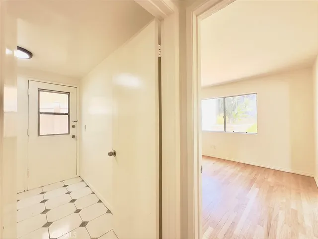$5,995 | 3424 Lambeth Street, Los Feliz, CA 90027