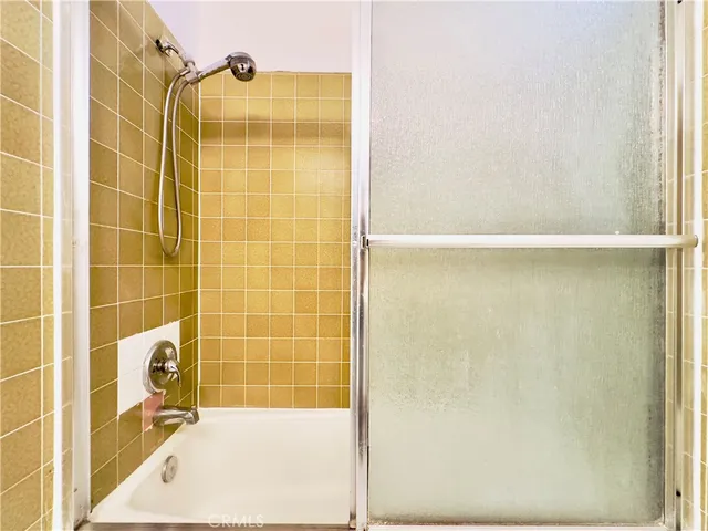 $5,995 | 3424 Lambeth Street, Los Feliz, CA 90027