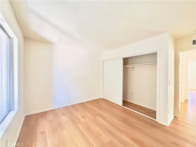 $5,995 | 3424 Lambeth Street, Los Feliz, CA 90027