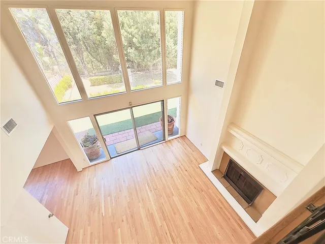 $5,995 | 3424 Lambeth Street, Los Feliz, CA 90027