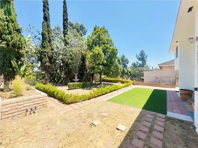 $5,995 | 3424 Lambeth Street, Los Feliz, CA 90027