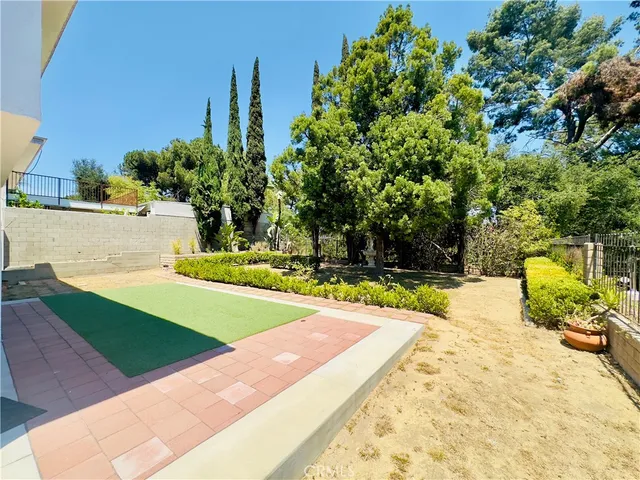 $5,995 | 3424 Lambeth Street, Los Feliz, CA 90027