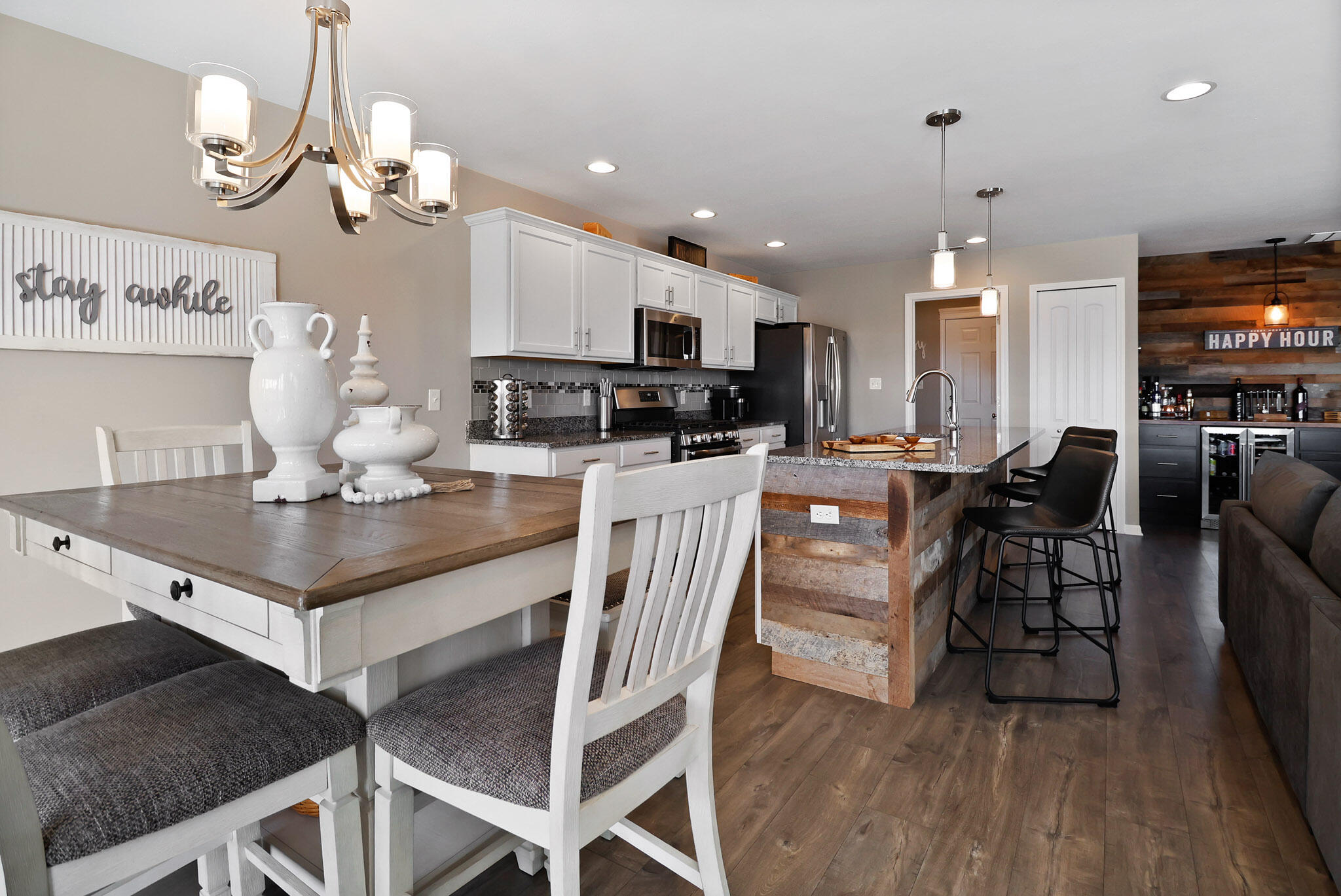 2951 Blue River Road Valparaiso, IN 46385 - Photo 12 of 27 2048x1369
